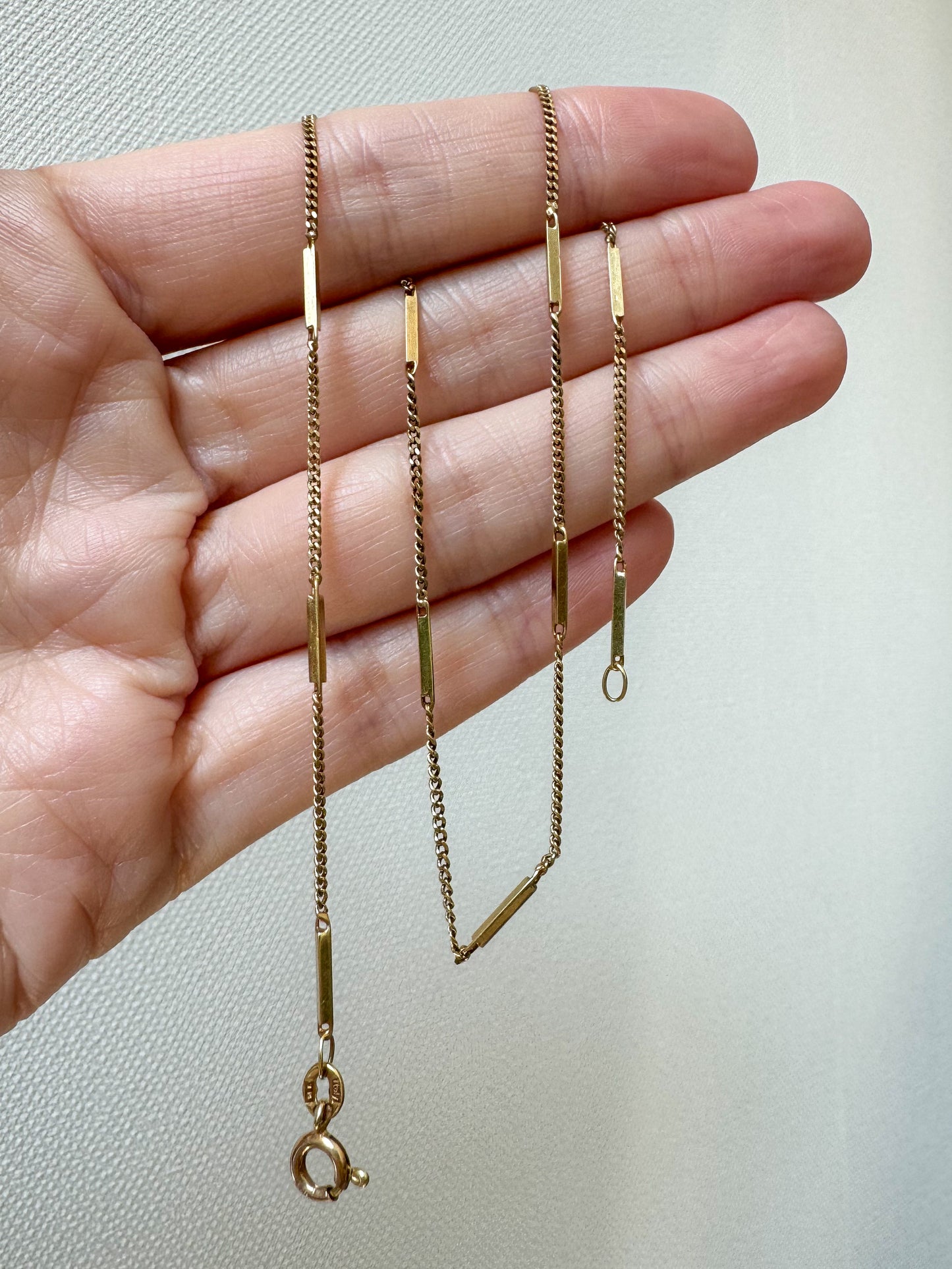 Vintage 14K Gold UnoAErre Bar Link Station Chain