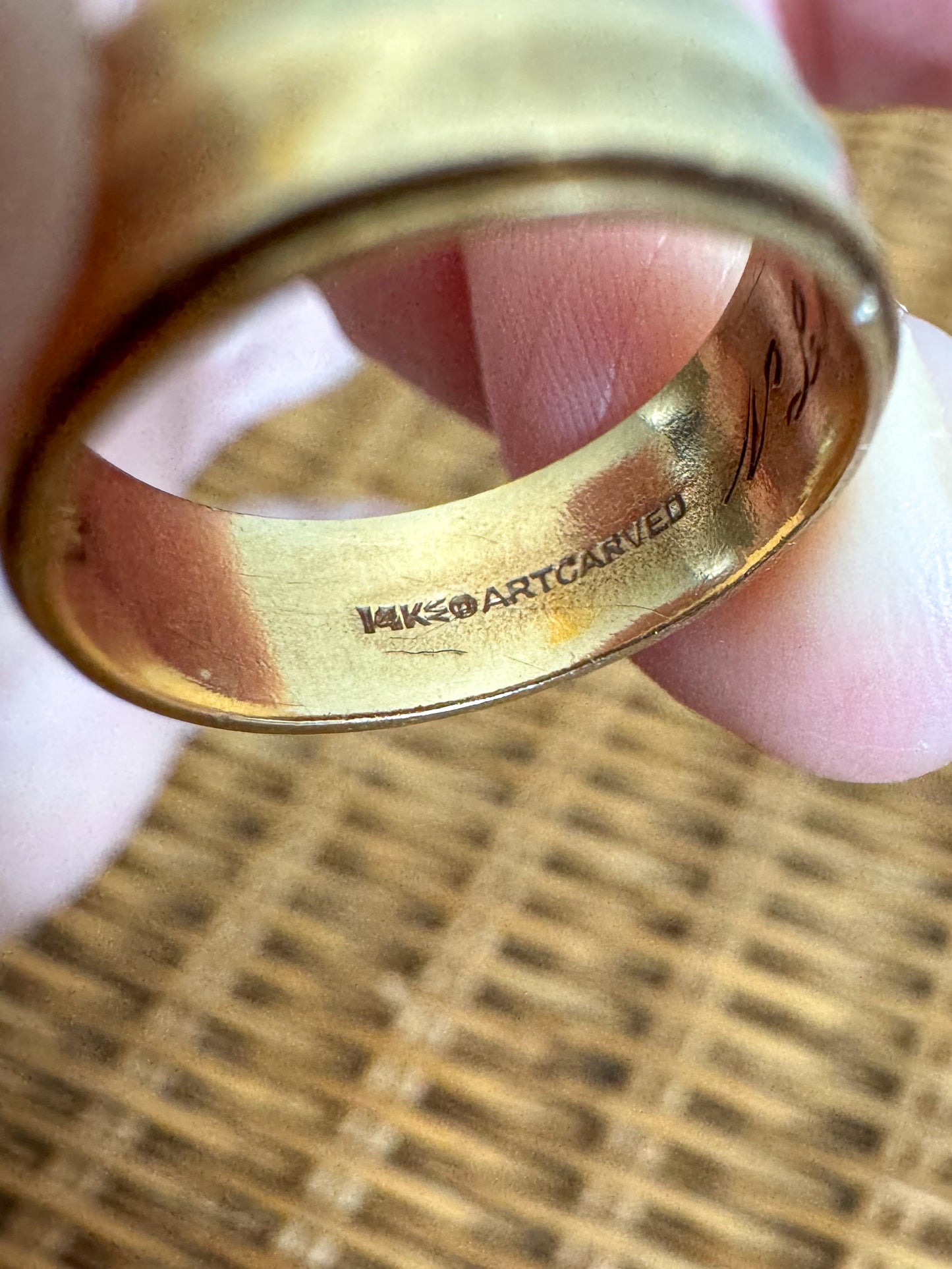 Vintage 14K ArtCarved Band with Hand Engraving