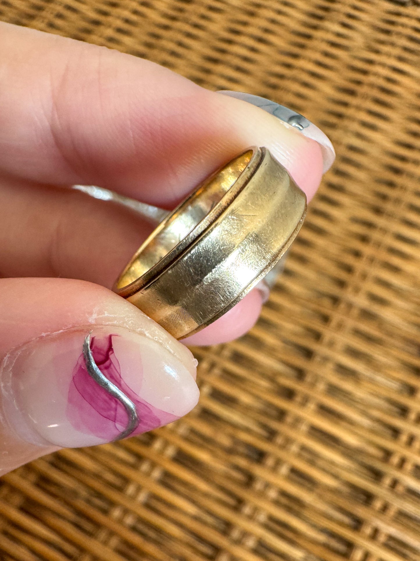 Vintage 14K ArtCarved Band with Hand Engraving