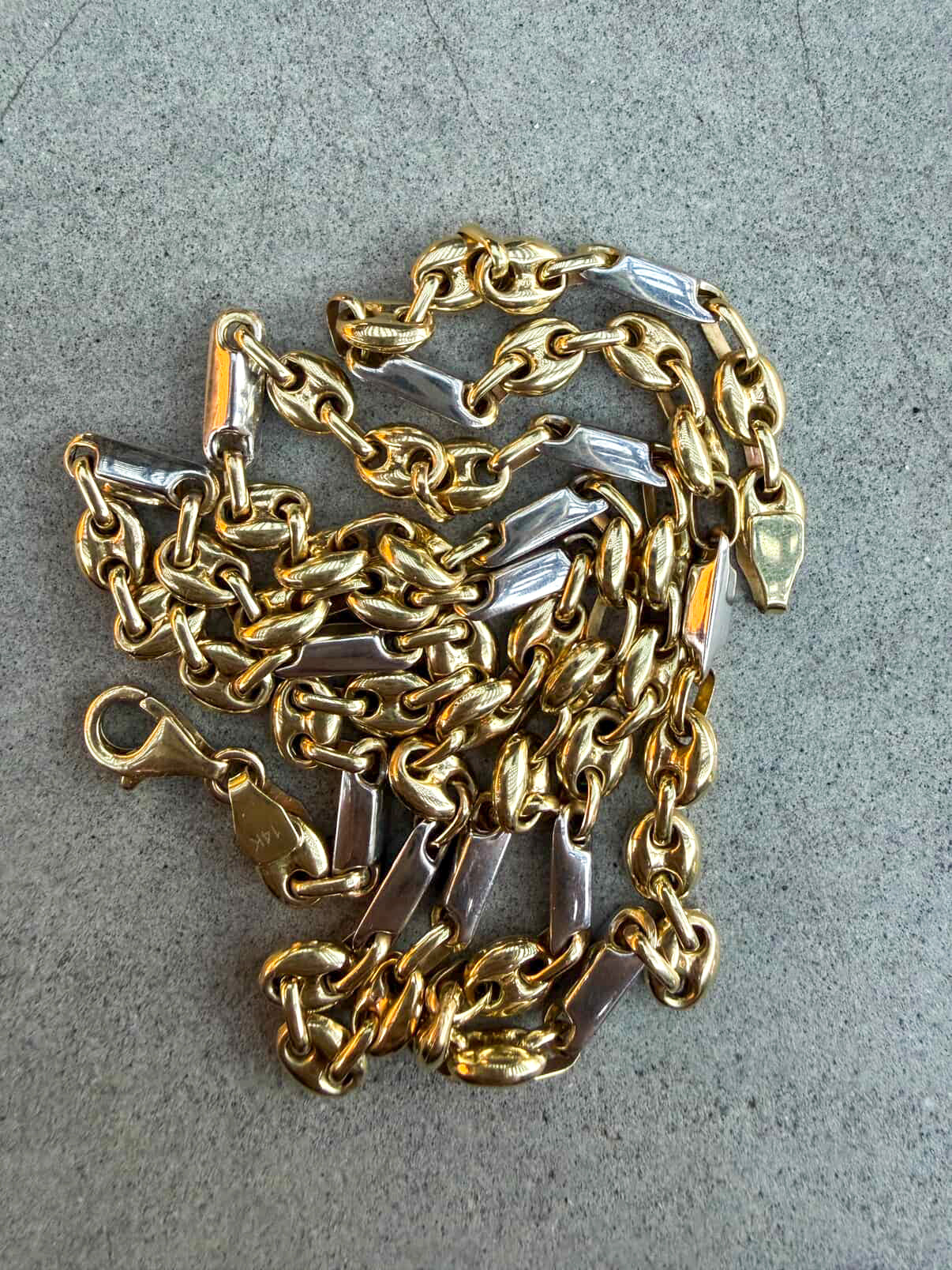 Two-Tone Puffed Gucci Necklace