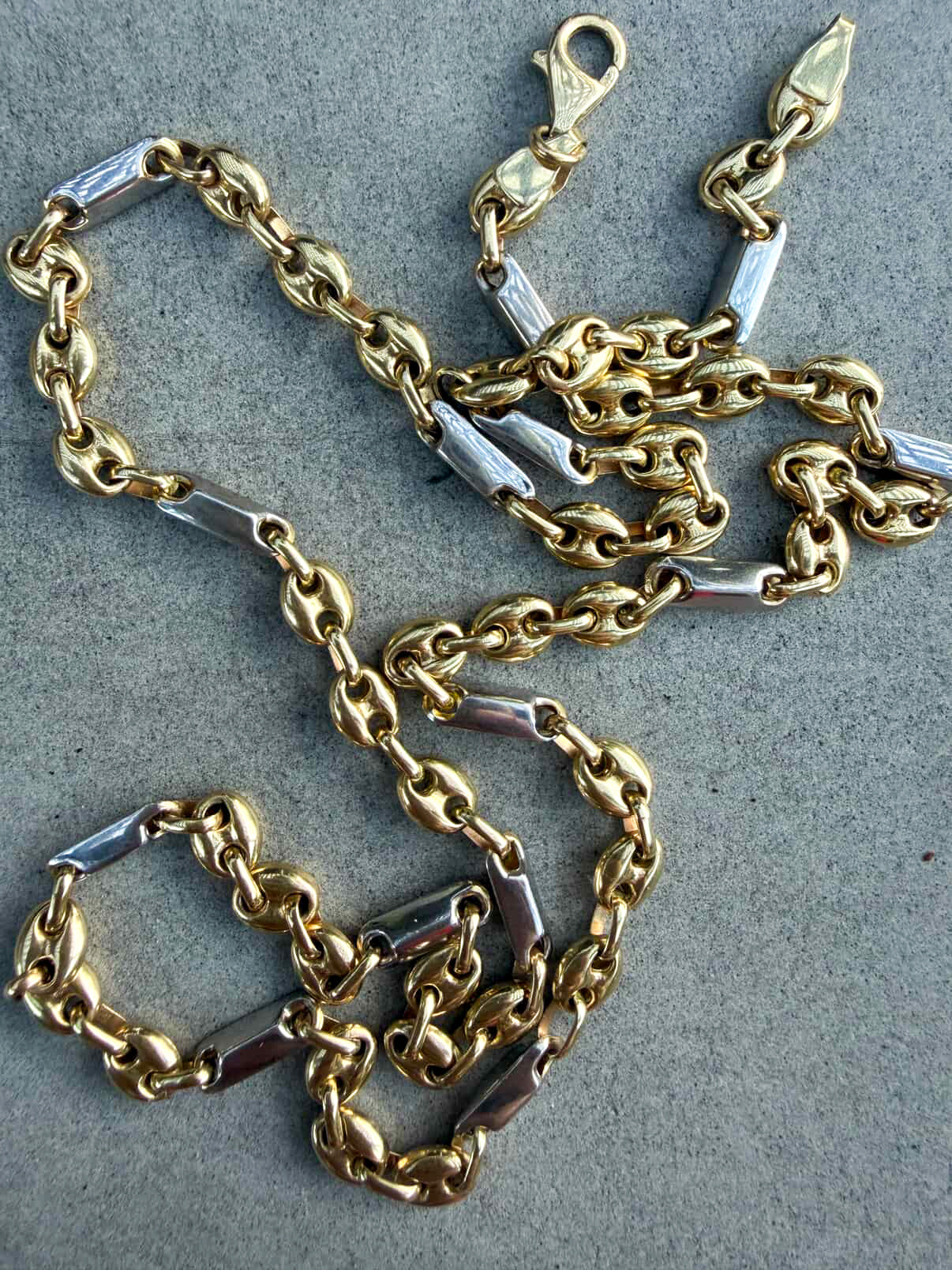 Two-Tone Puffed Gucci Necklace