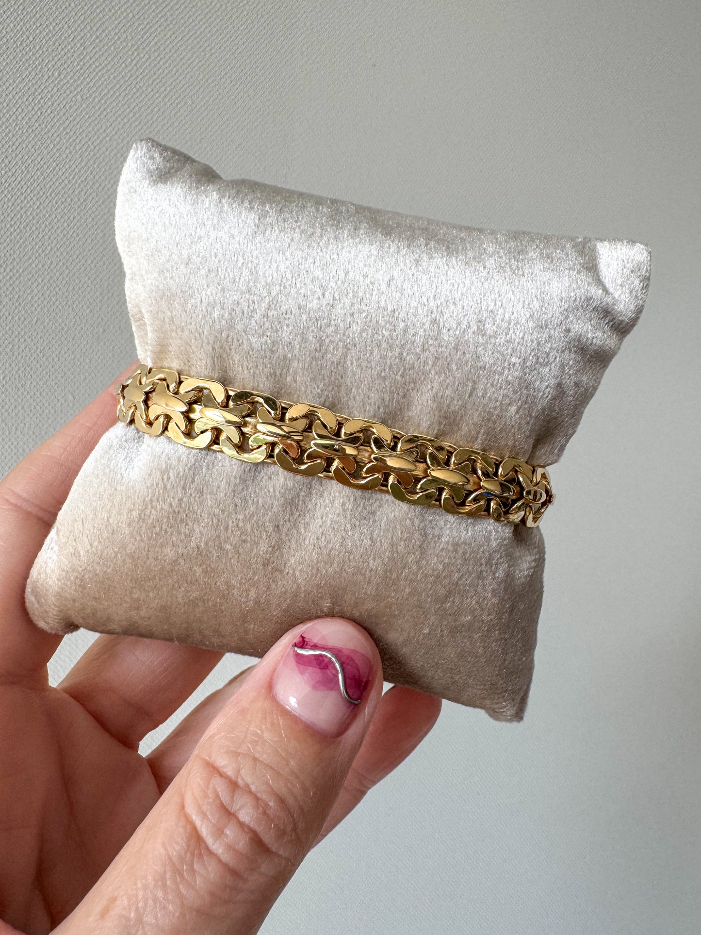 14K Yellow Gold Aurafin Flat Link Bracelet