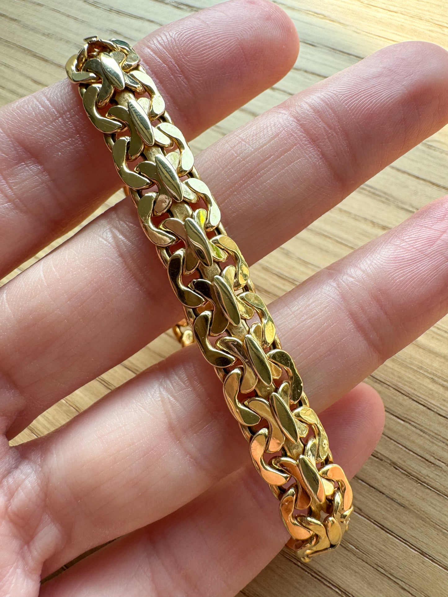 14K Yellow Gold Aurafin Flat Link Bracelet