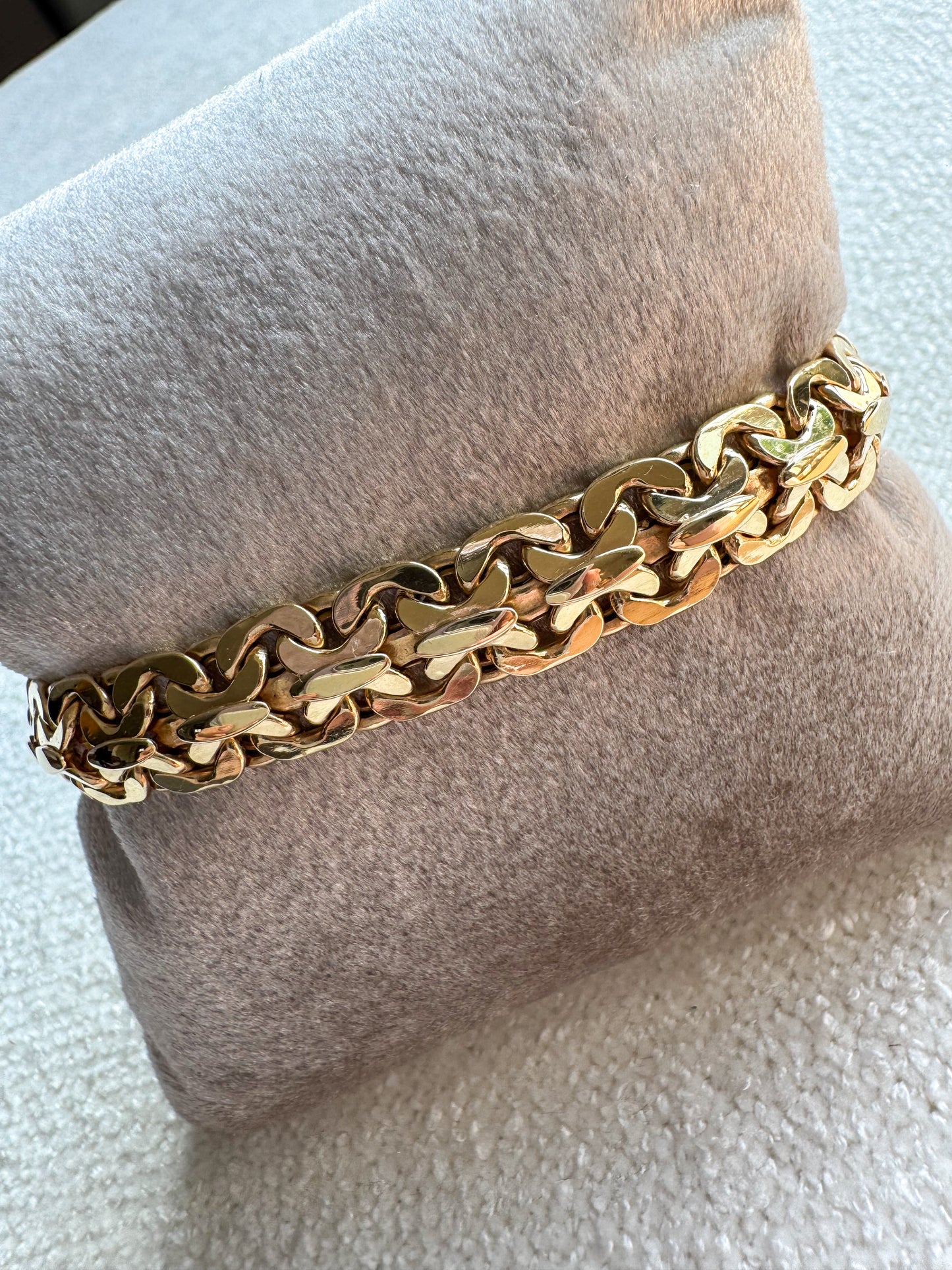 14K Yellow Gold Aurafin Flat Link Bracelet