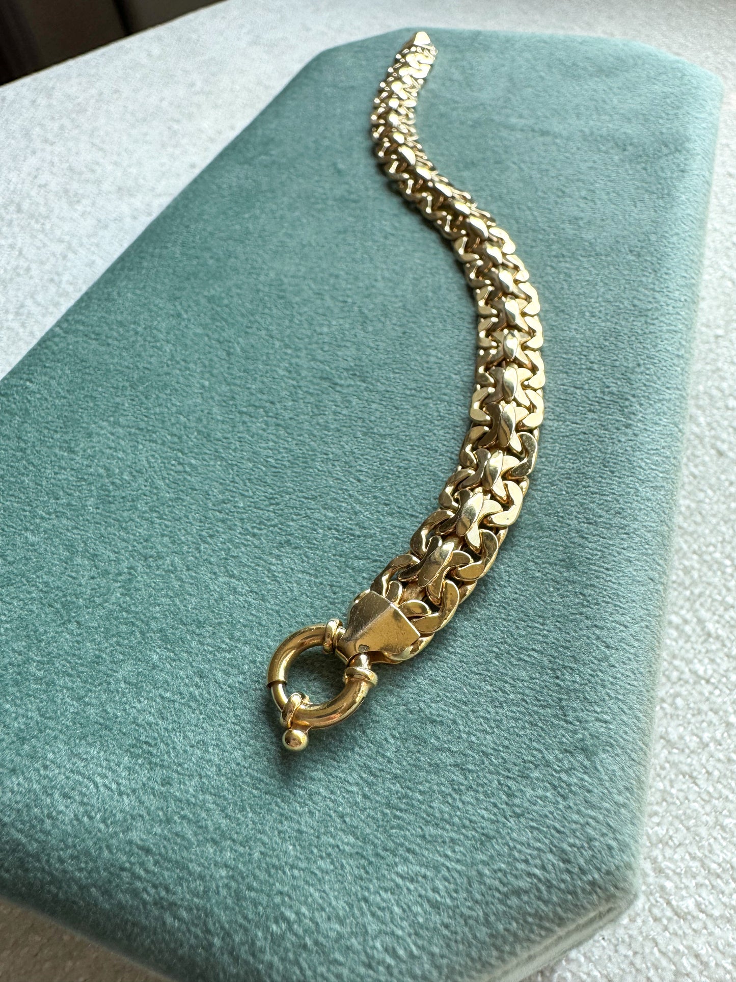 14K Yellow Gold Aurafin Flat Link Bracelet