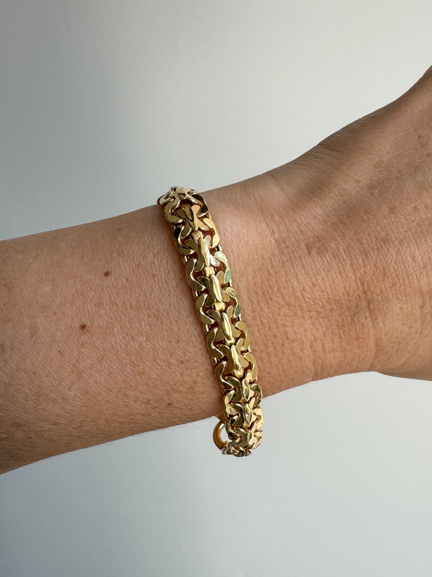 14K Yellow Gold Aurafin Flat Link Bracelet