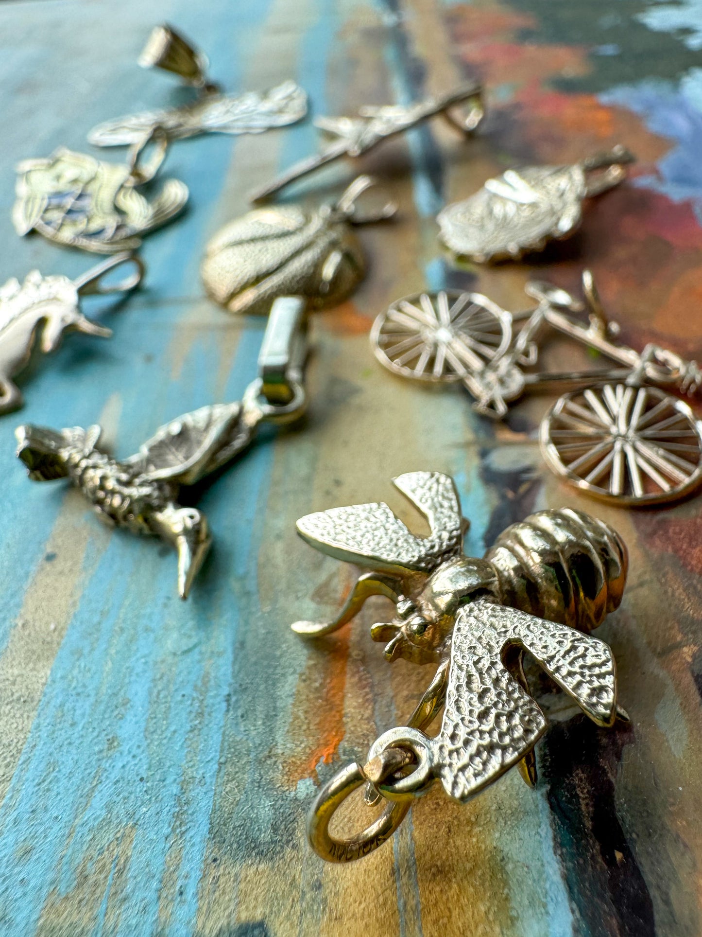 Vintage 10K Gold Bee Charm