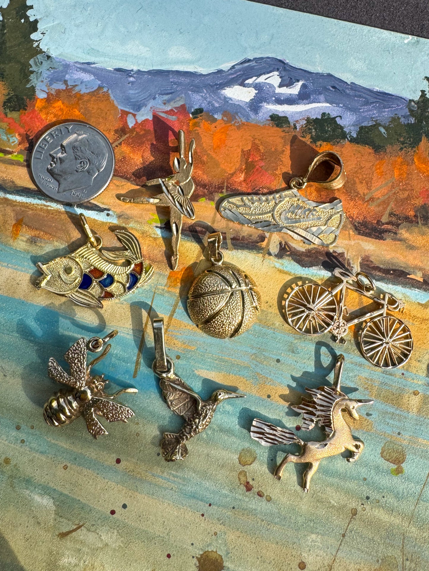 Vintage 10K Gold Bee Charm