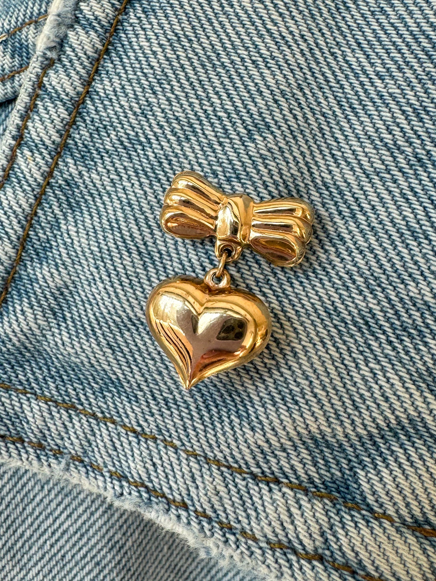 Vintage 14K Bow and Heart Brooch