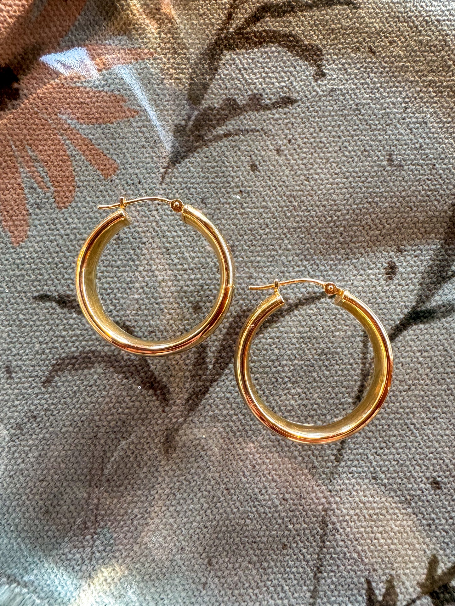 Vintage 14K Wide Hoop Earrings