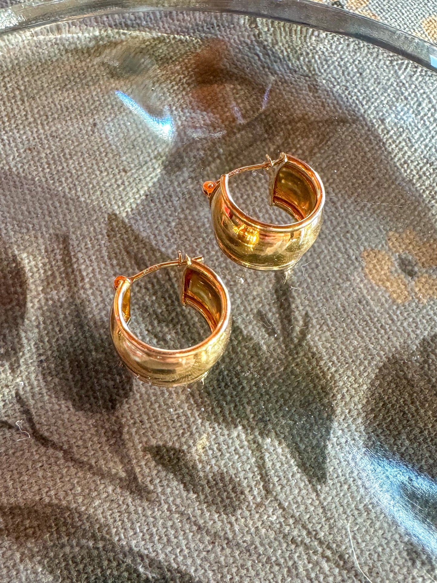 14K Traditional Extra Wide Huggies