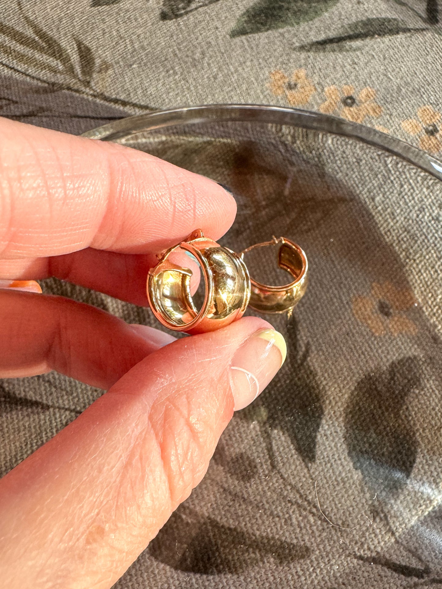 14K Traditional Extra Wide Huggies