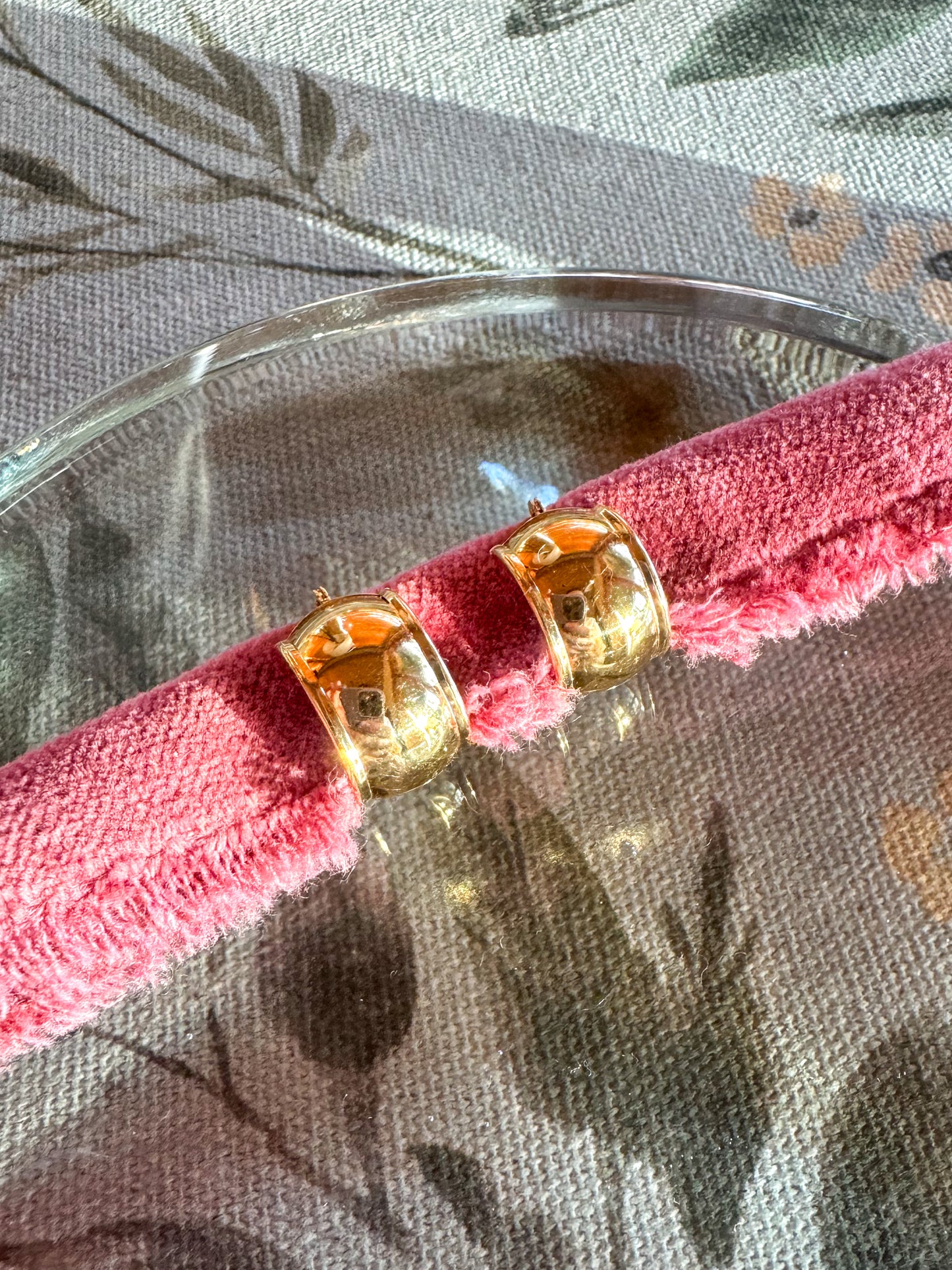 14K Traditional Extra Wide Huggies