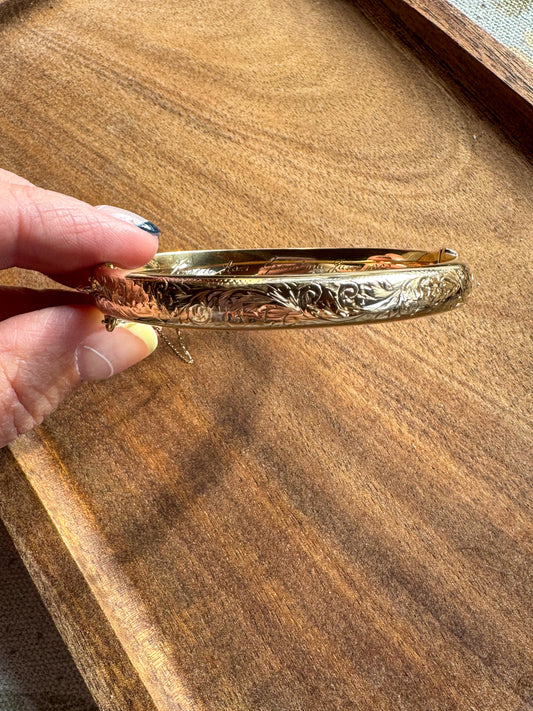 Vintage 9K Hand Engraved Bangle Bracelet