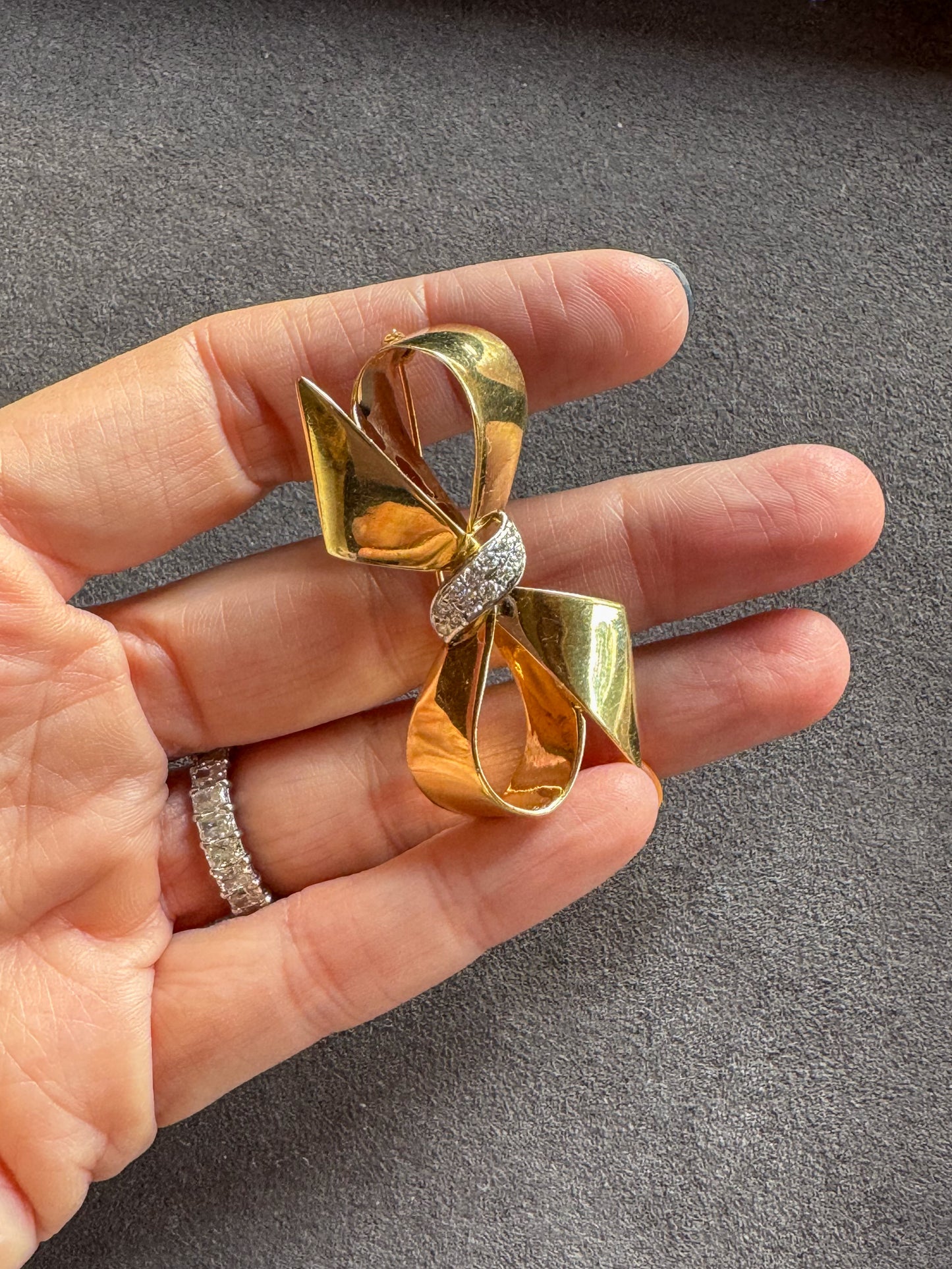 Vintage 14K Bow Brooch with Diamond Center