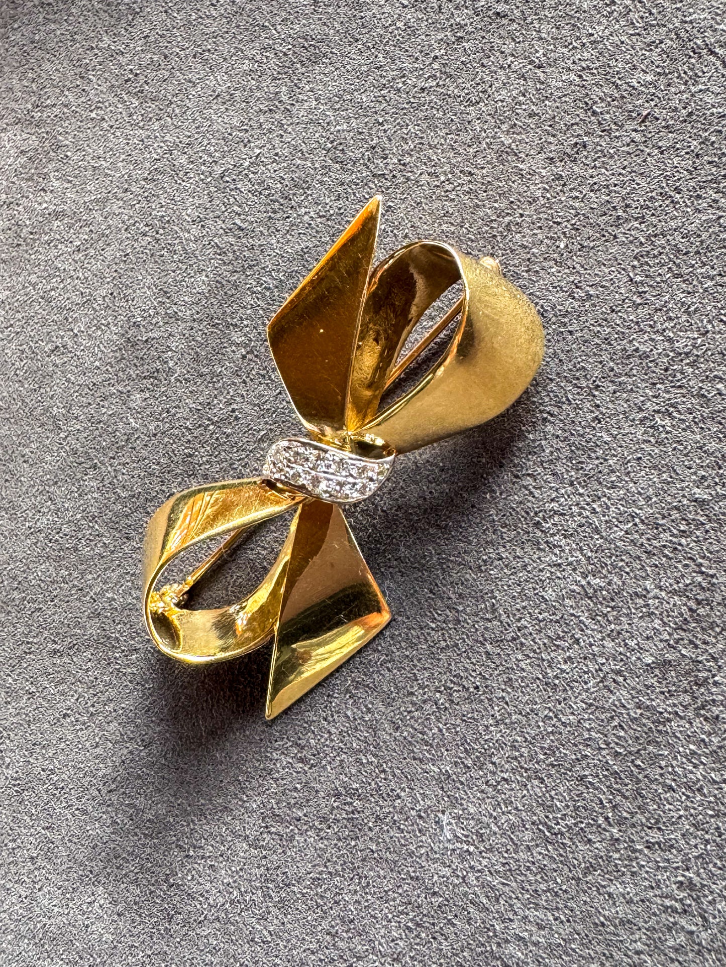 Vintage 14K Bow Brooch with Diamond Center