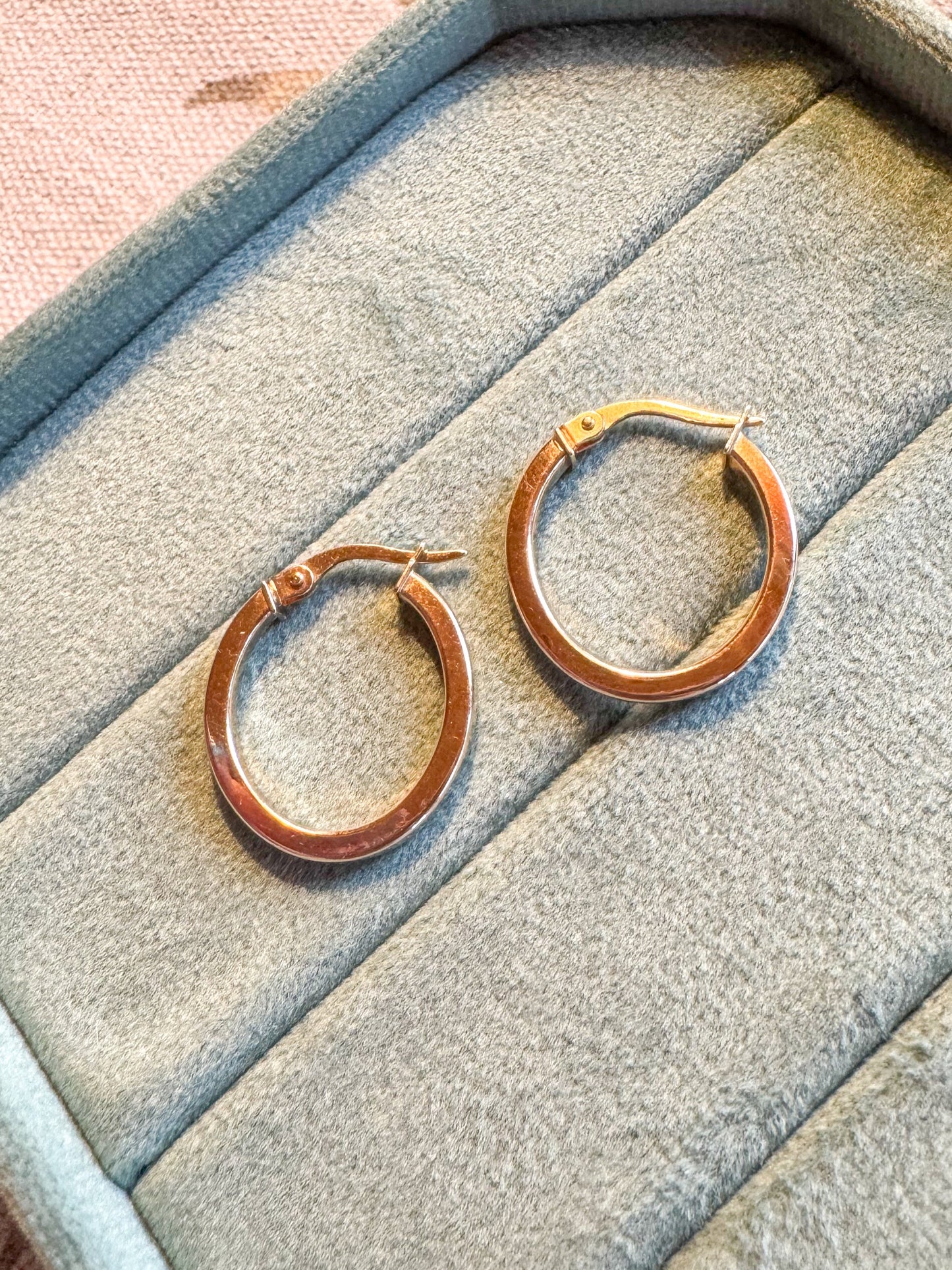 14K Oval Hoop Earrings