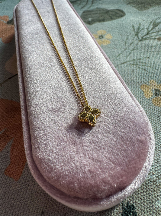 Pre-Loved 18K Roberto Coin Medium Princess Flower Necklace