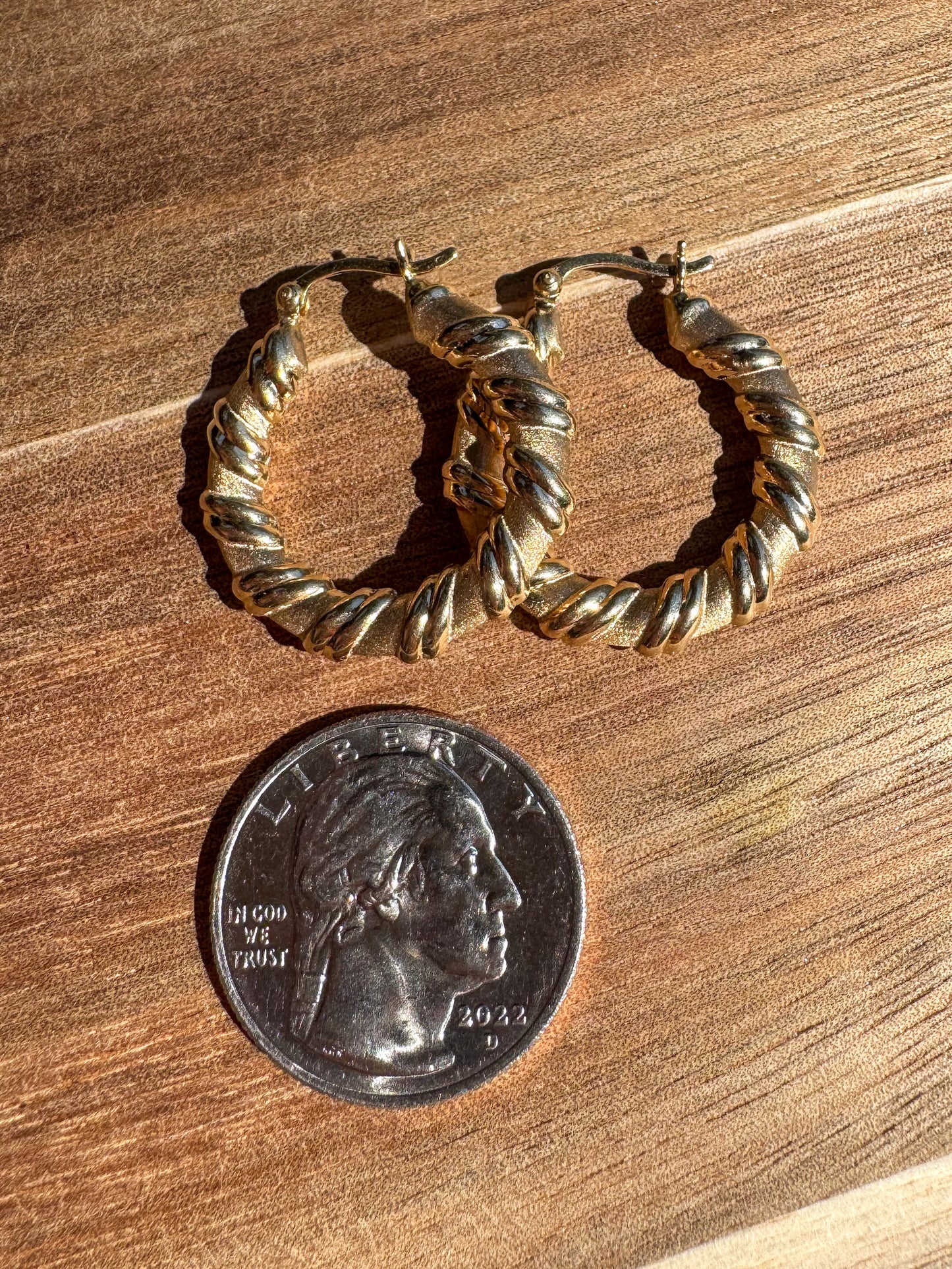 14K Twisted Rope Hoops