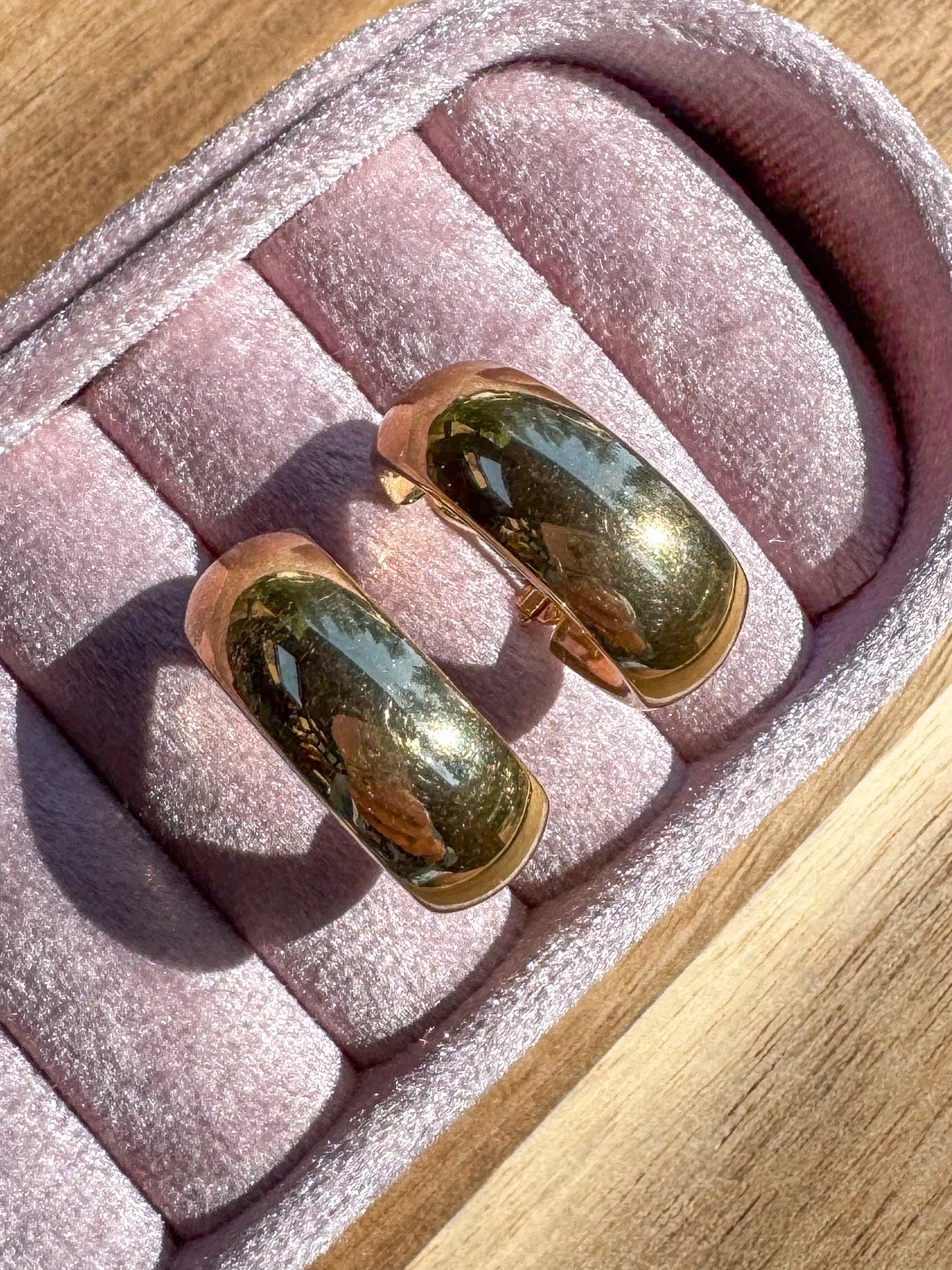 Vintage 14K Chunky Hoops