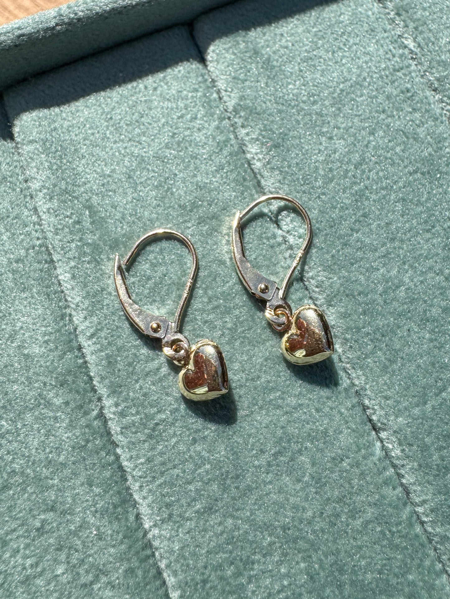 Vintage 10K Tiny Heart Dangle Earrings