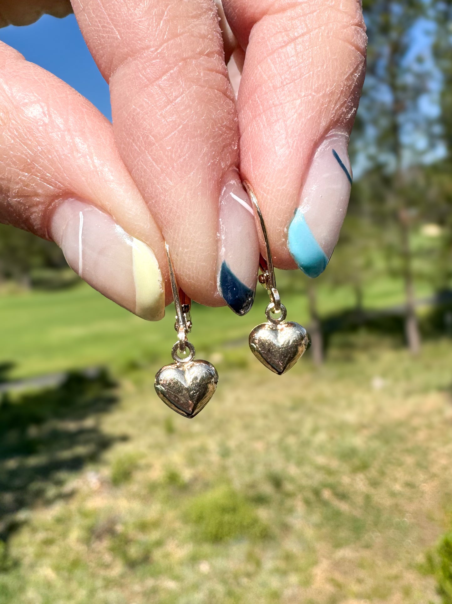 Vintage 10K Tiny Heart Dangle Earrings