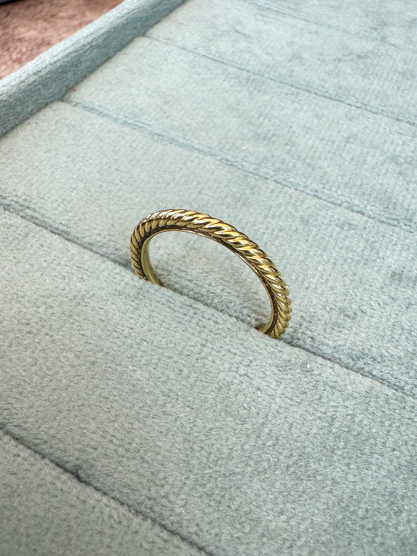 Pre-Loved David Yurman 18K Cable Ring
