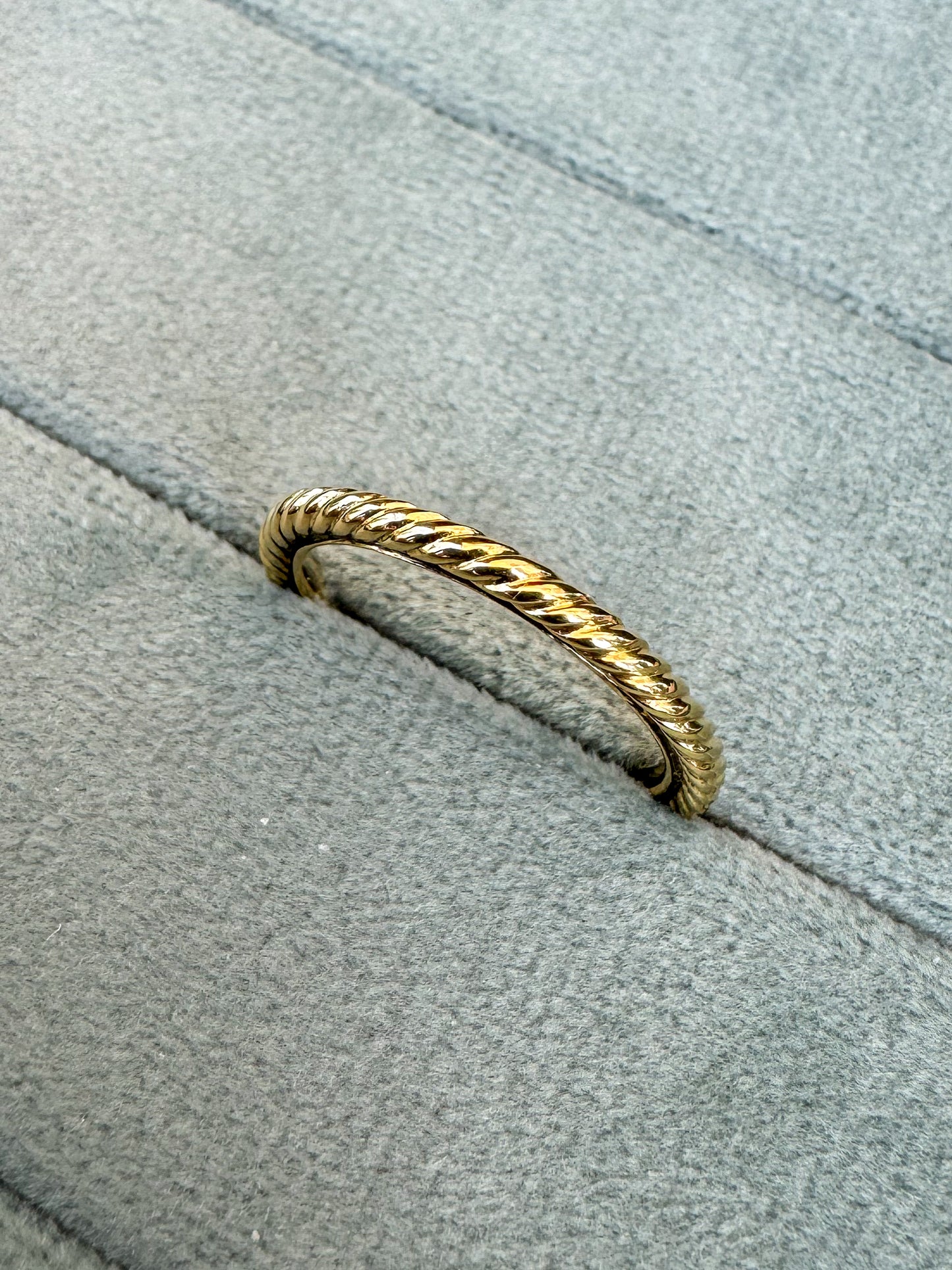 Pre-Loved David Yurman 18K Cable Ring