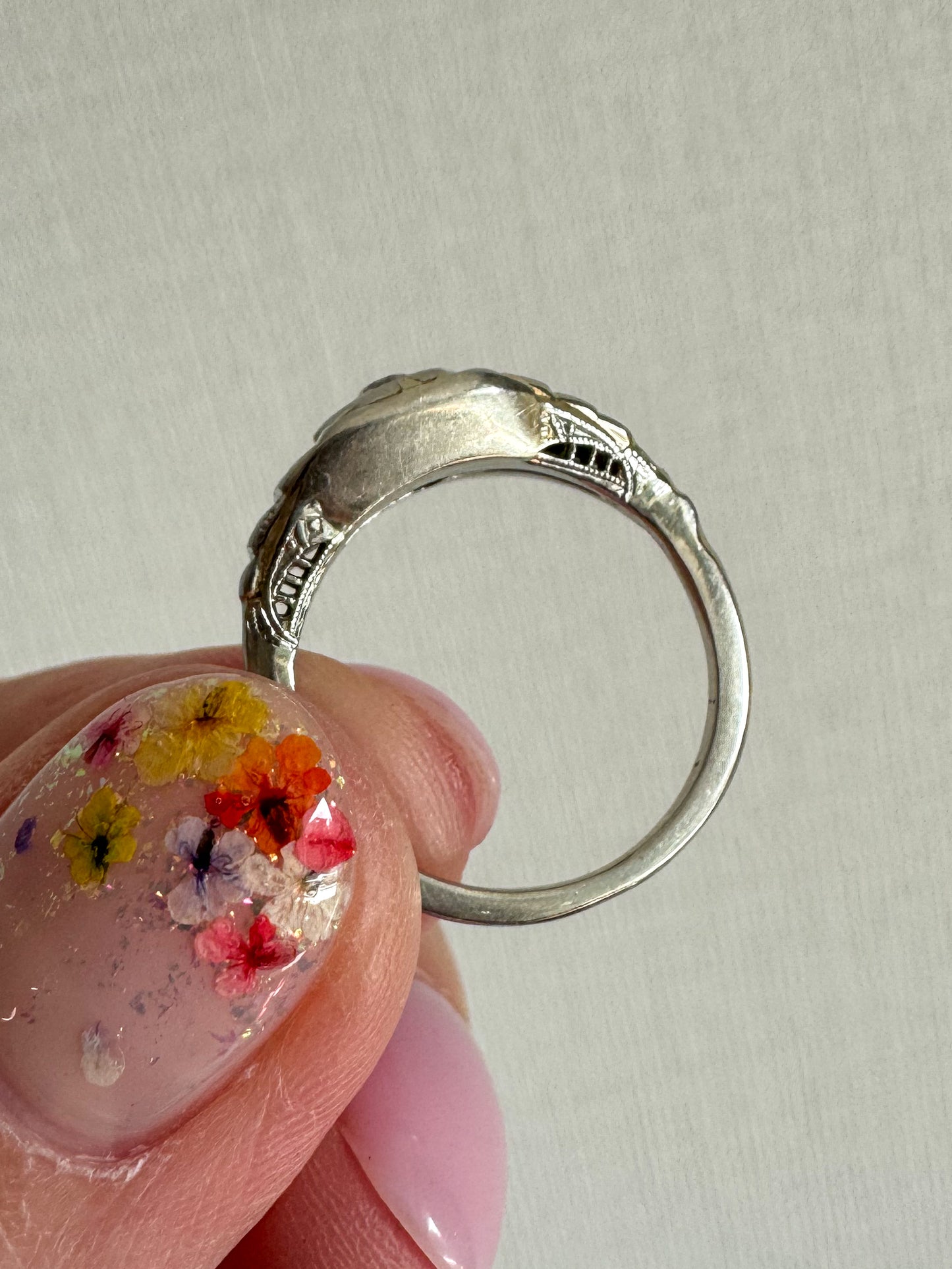 Vintage 14K and Diamond Art Deco Ring